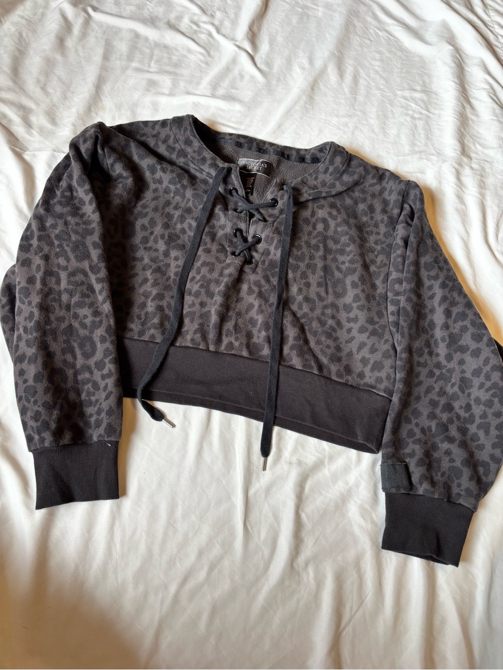 Victoria’s Secret Leopard Print Lace Up Cropped Sweatshirt Women’s M Y2K